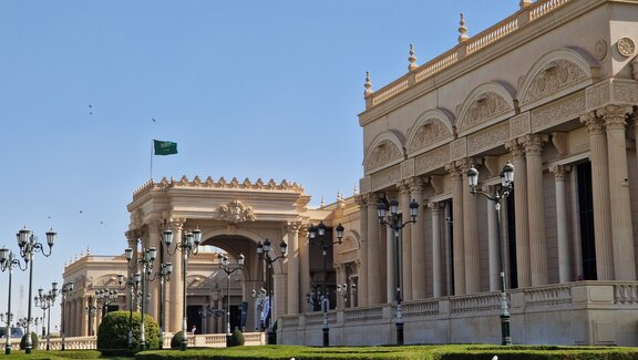 Konferenz_Zentrum_Saudi.jpg  