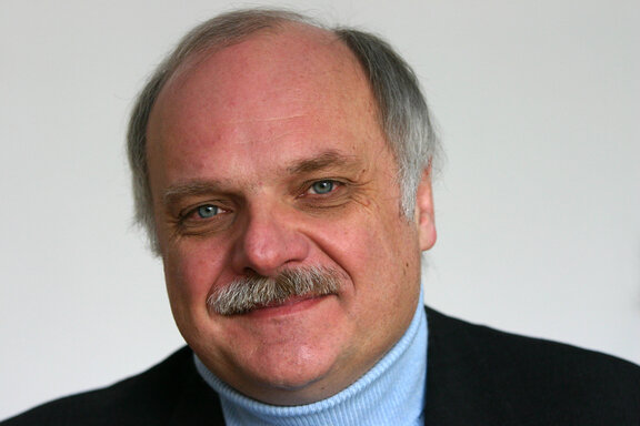 Portrait: Horst Niesyto