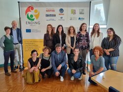 Gruppenfoto vom ENDING Project