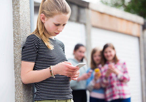 Cybermobbing Thinkstock Daisy-Daisy