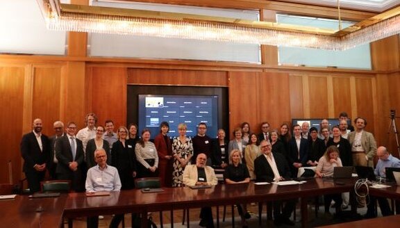 Ansicht: Nachhaltigkeit und Digitalisierung zusammendenken