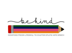 Ein bunter Stift unter dem "Advanced Media Literacy to counter Online Hate Speech steht"